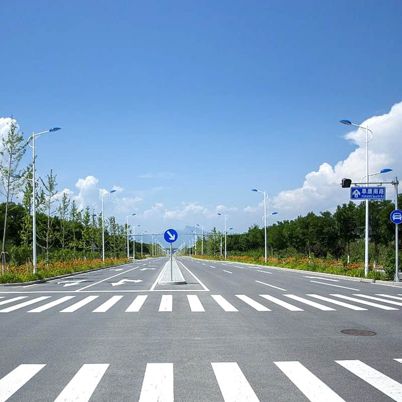 What is the distance of the street lamp post?